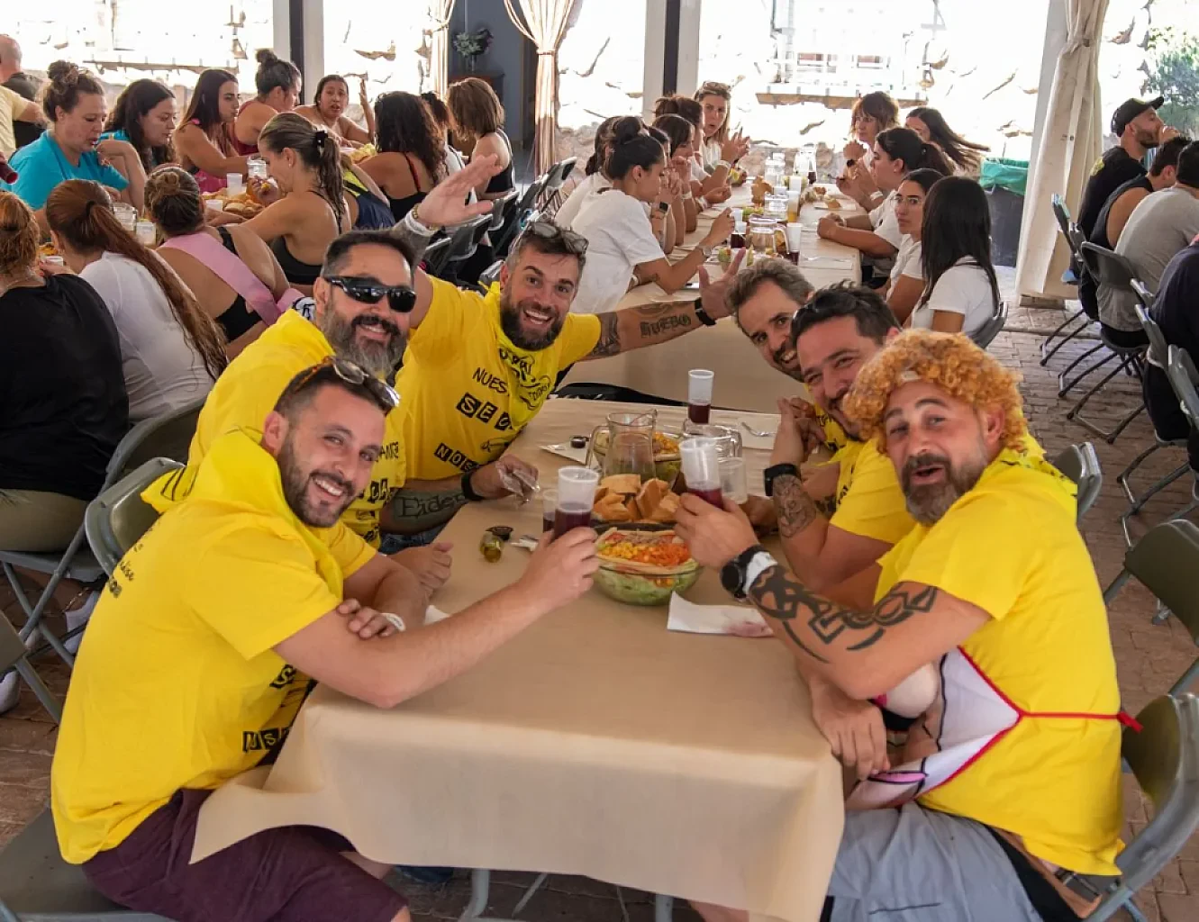 COMIDA TROGLODITAS