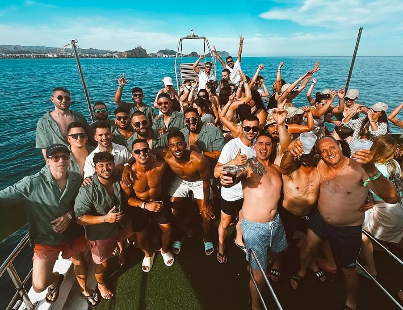 BOAT PARTY MOJÁCAR Paradise Despedidas