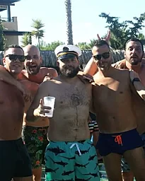 Comida y Pool Party