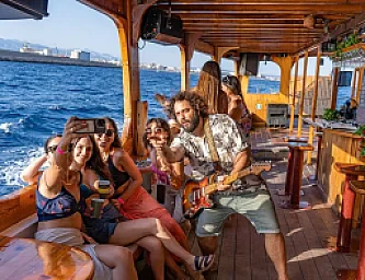 Planazo en Barco con Comida Mallorca