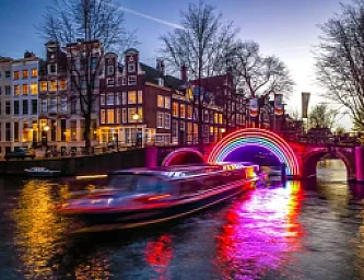 CRUCERO POR EL CANAL