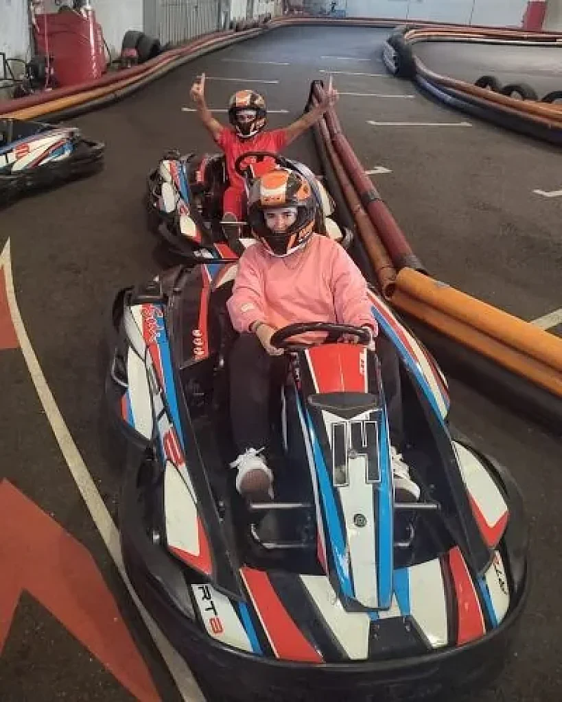 KARTING CHALLENGE BURGOS Paradise Despedidas