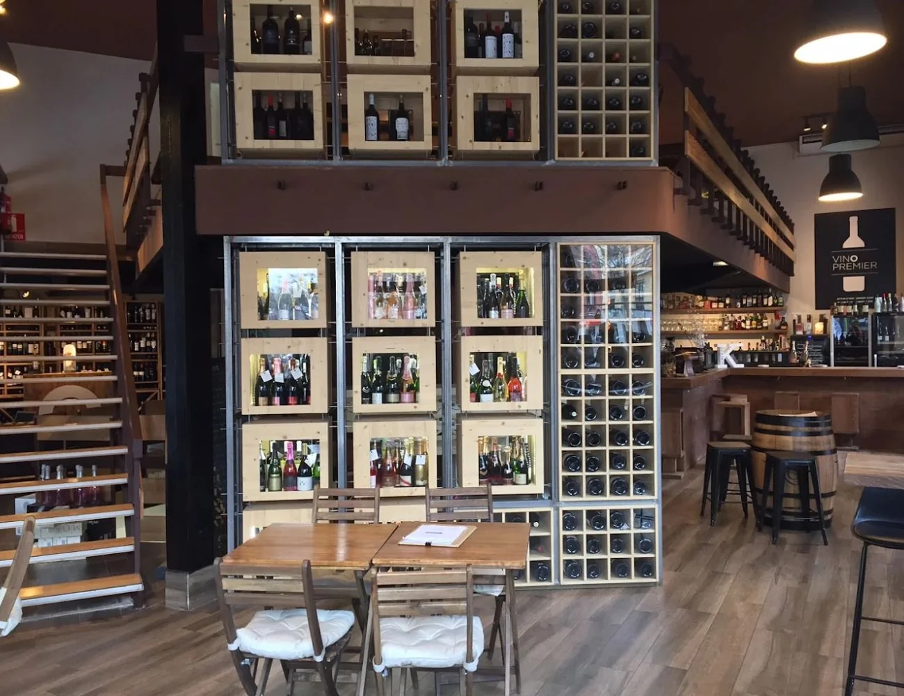 Cata de Vinos y Tapas