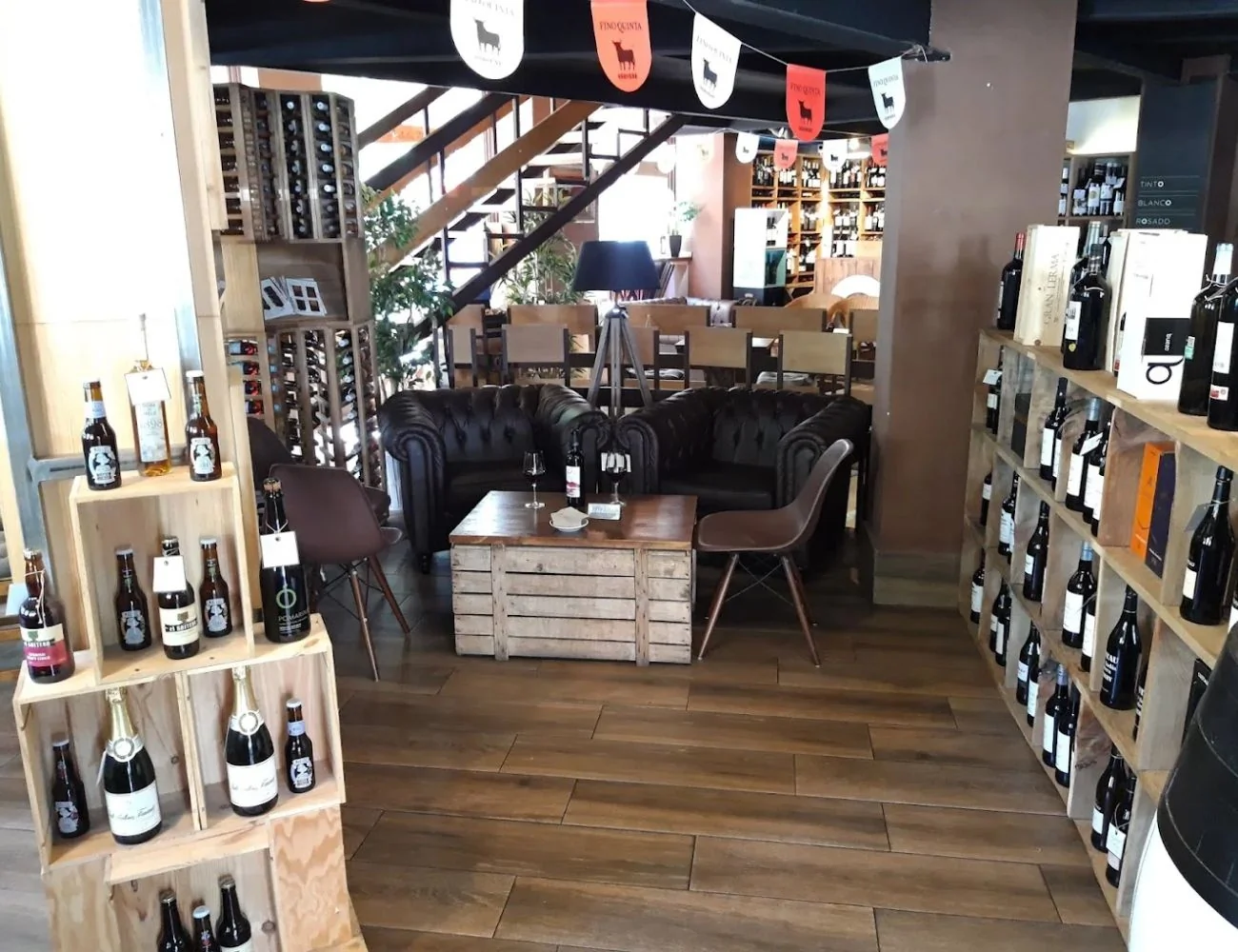 VISITA A BODEGA + CATA DE 1 VERMUT + 4 VINOS