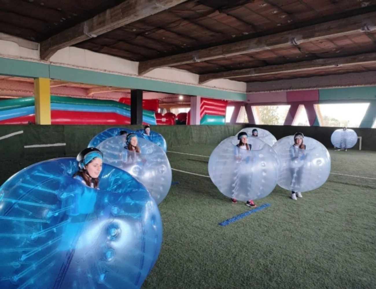 FUTBOL BURBUJA FINCA PELABRAVO