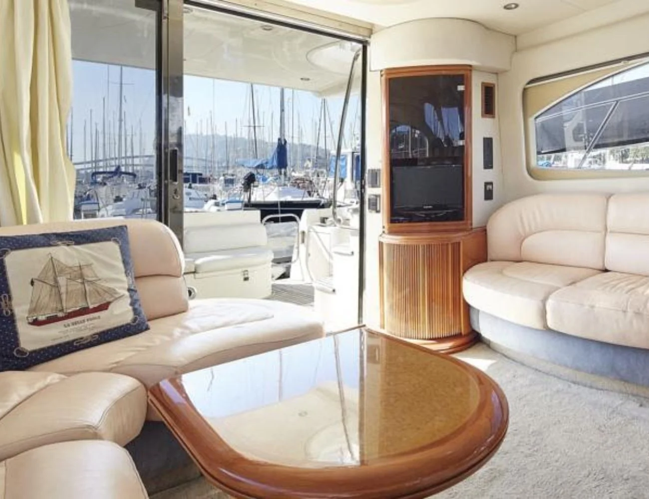 YATE PRIVADO BARCELONA