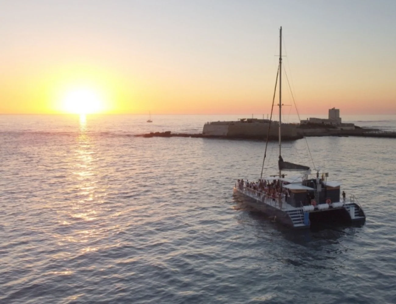 Paseo en Catamarán Puesta de Sol