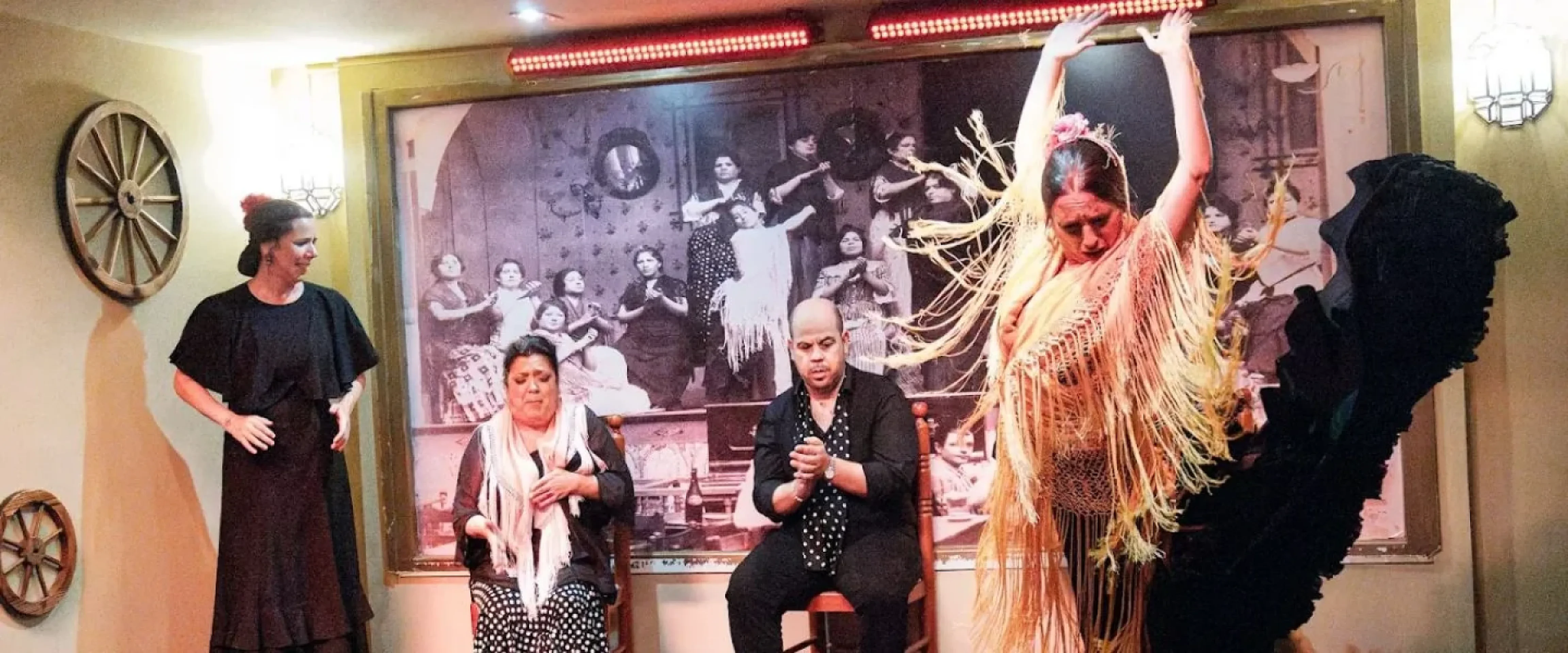 PACK 5 SEVILLA: DOS ACTIVIDADES + CENA A ELEGIR+ ALOJAMIENTO