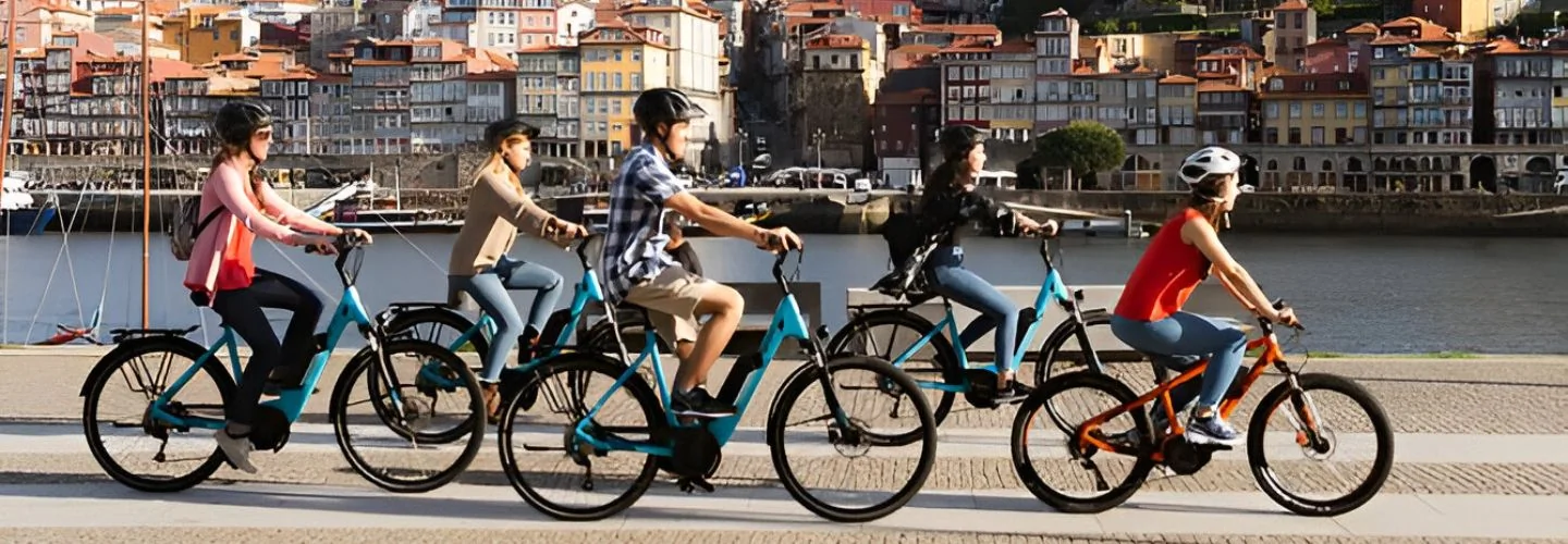 PACK 4 OPORTO: DOS ACTIVIDADES + CENA ERÓTICA + ALOJAMIENTO