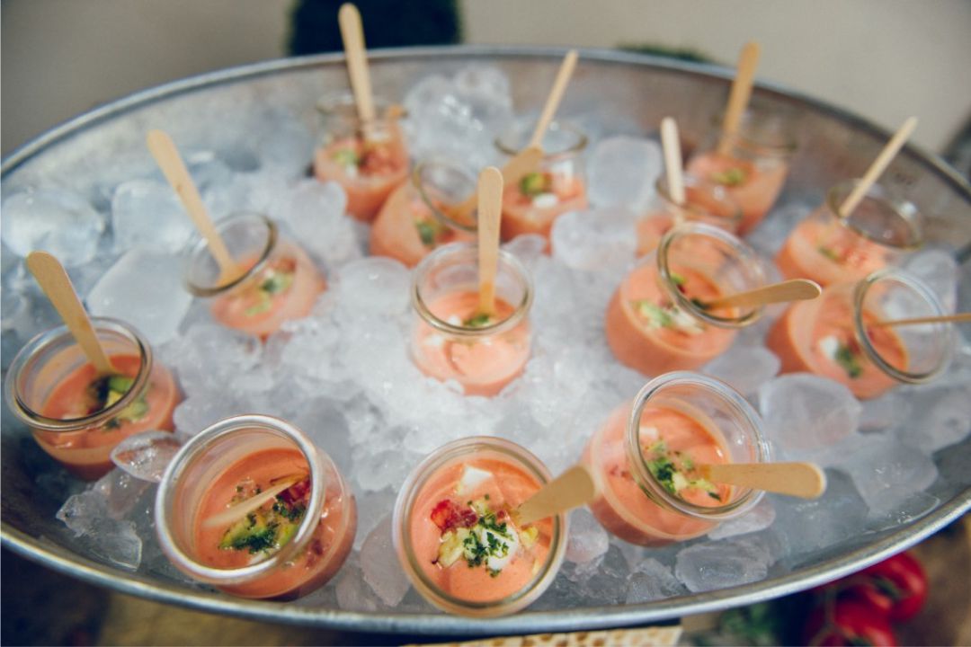 Un catering, la mejor forma de celebrar tu cumpleaños en la oficina