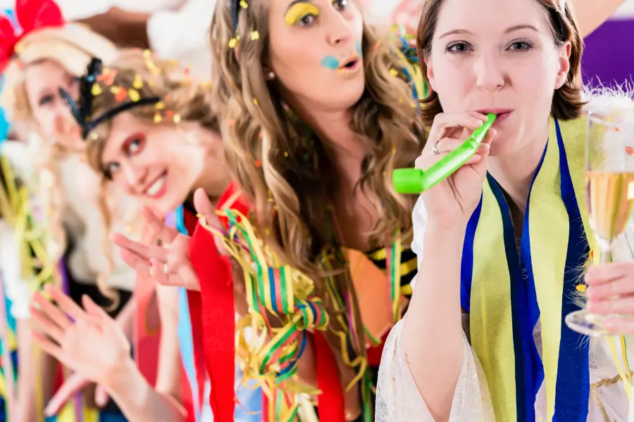 Las 6 tendencias en disfraces para despedida de soltera