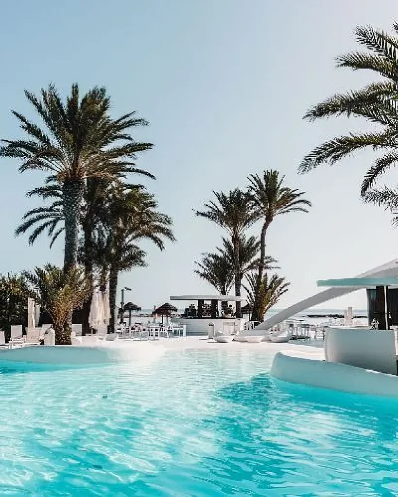 Comida Beach Club