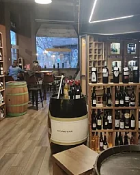 Cata de Vinos y Tapas